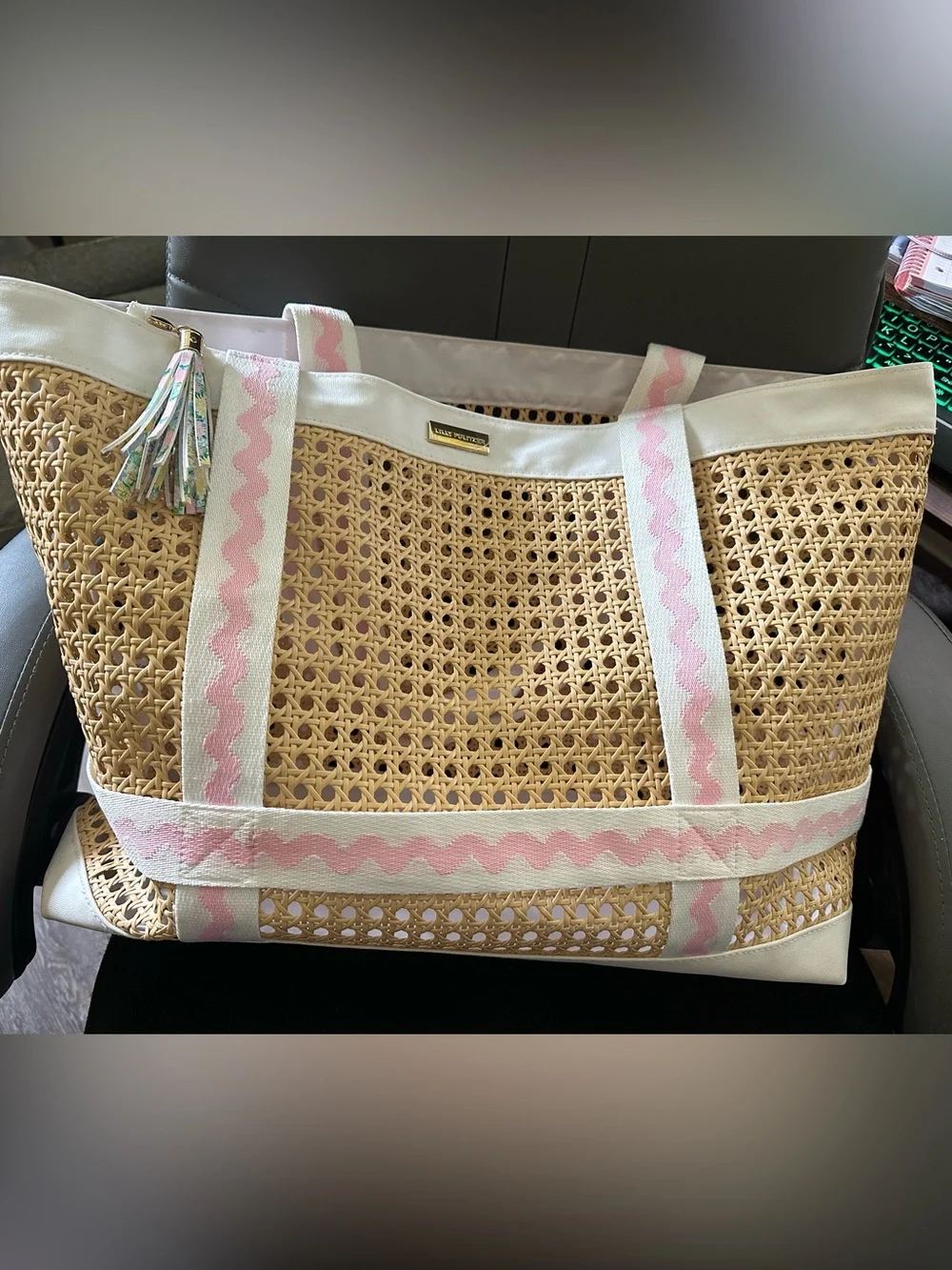 Lilly Pulitzer Woven Straw Tote with Pink/ White Trim